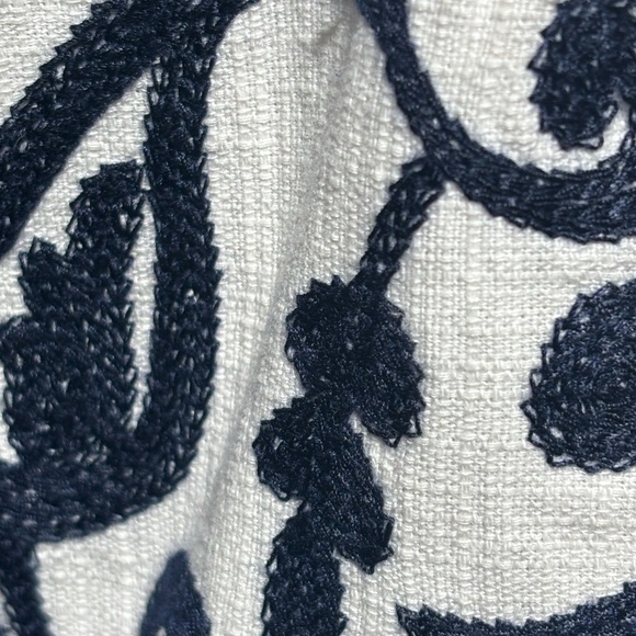 TALBOTS A-LINE LINEN BLEND TEXTURED NAVY BLUE FLORAL EMBROIDERED SKIRT SZ 14P - Picture 6 of 10